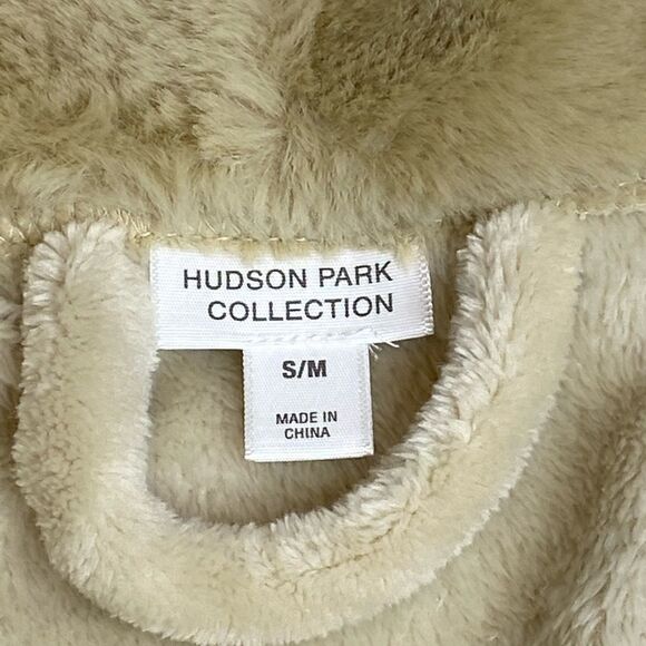 Hudson Park Collection NWT tan faux fur belted robe size S/M - Picture 13 of 15